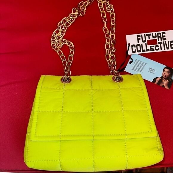 NWT FUTURE COLLECTIVE WITH GABRIELLA KAREFA-JOHNSON
Crossbody Bag W/ Gold Chain - Picture 11 of 11